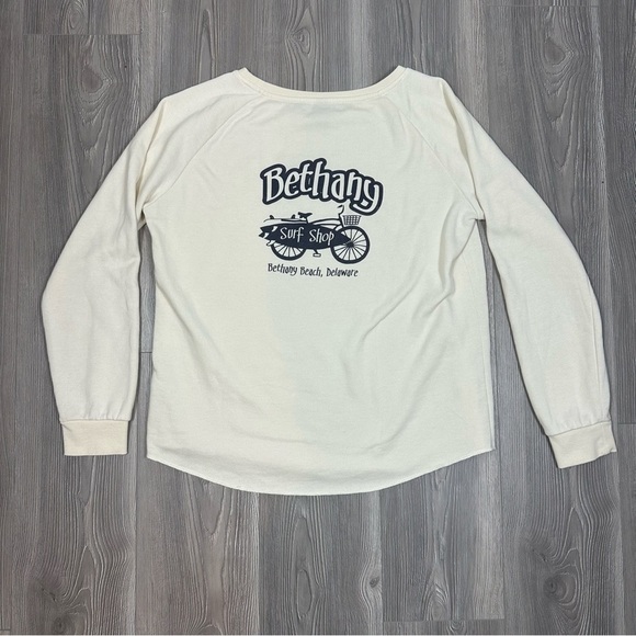 Bethany Beach Surf Shop Cream Graphic Sweatshirt Soft Loungewear Size L - Picture 6 of 6